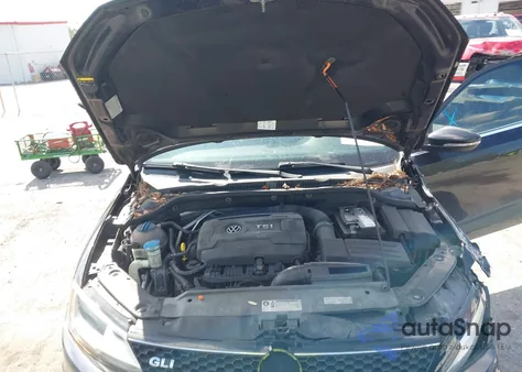 2013 Volkswagen Jetta Gli Autobahn z USA, uszkodzony, nr VIN 3VW5T7AJ3DM285046